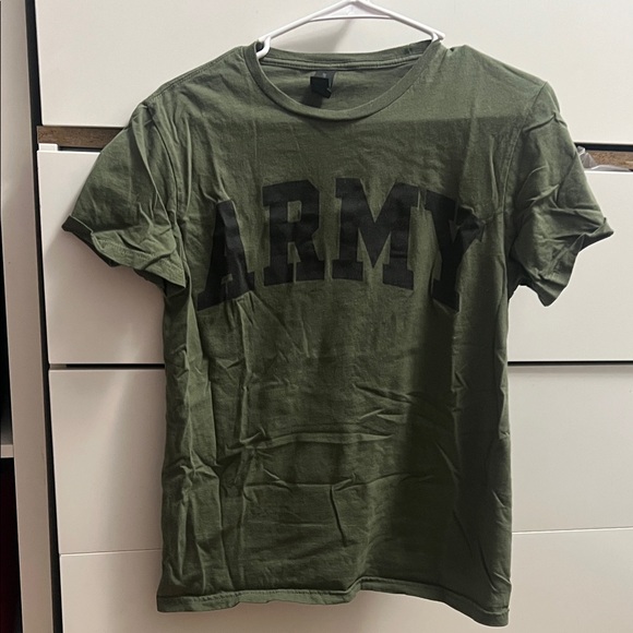 Gildan Other - Gildan Olive Green T-Shirt with Black 'ARMY' Print
